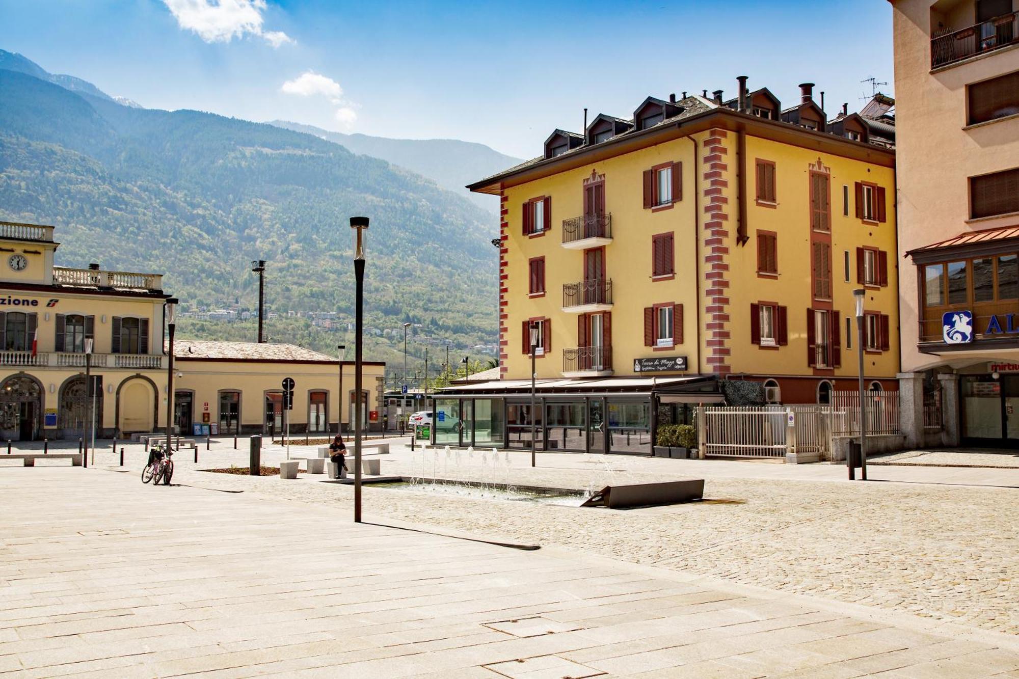 Residenza Il Castello Sondrio Exterior foto